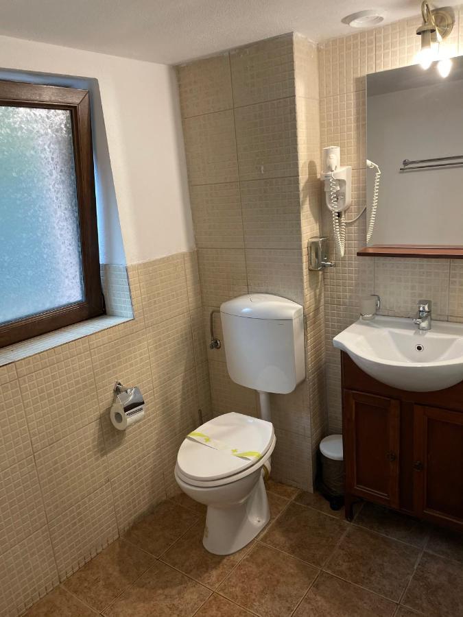 Pensiunea Casa Rica Călimăneşti Exteriör bild