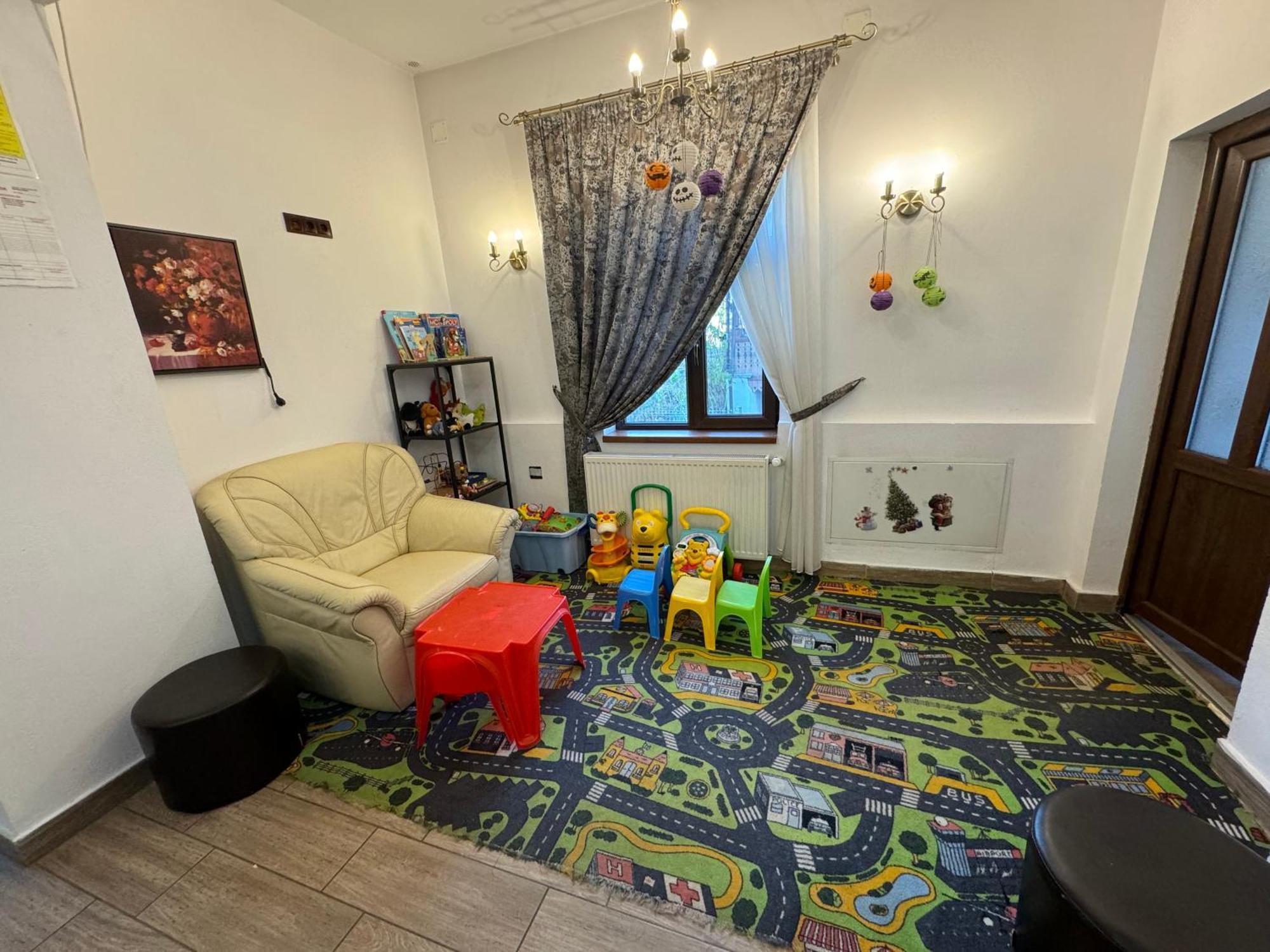 Pensiunea Casa Rica Călimăneşti Exteriör bild