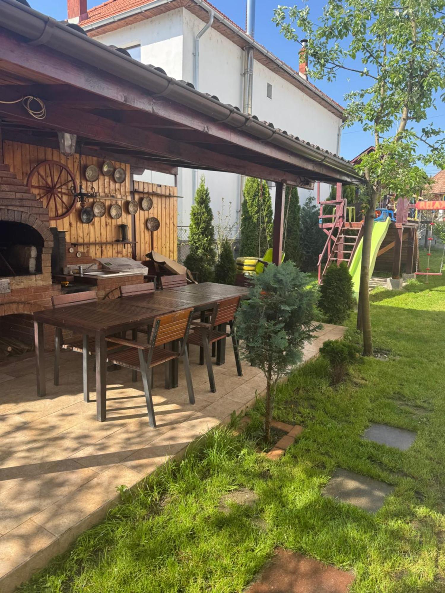 Pensiunea Casa Rica Călimăneşti Exteriör bild