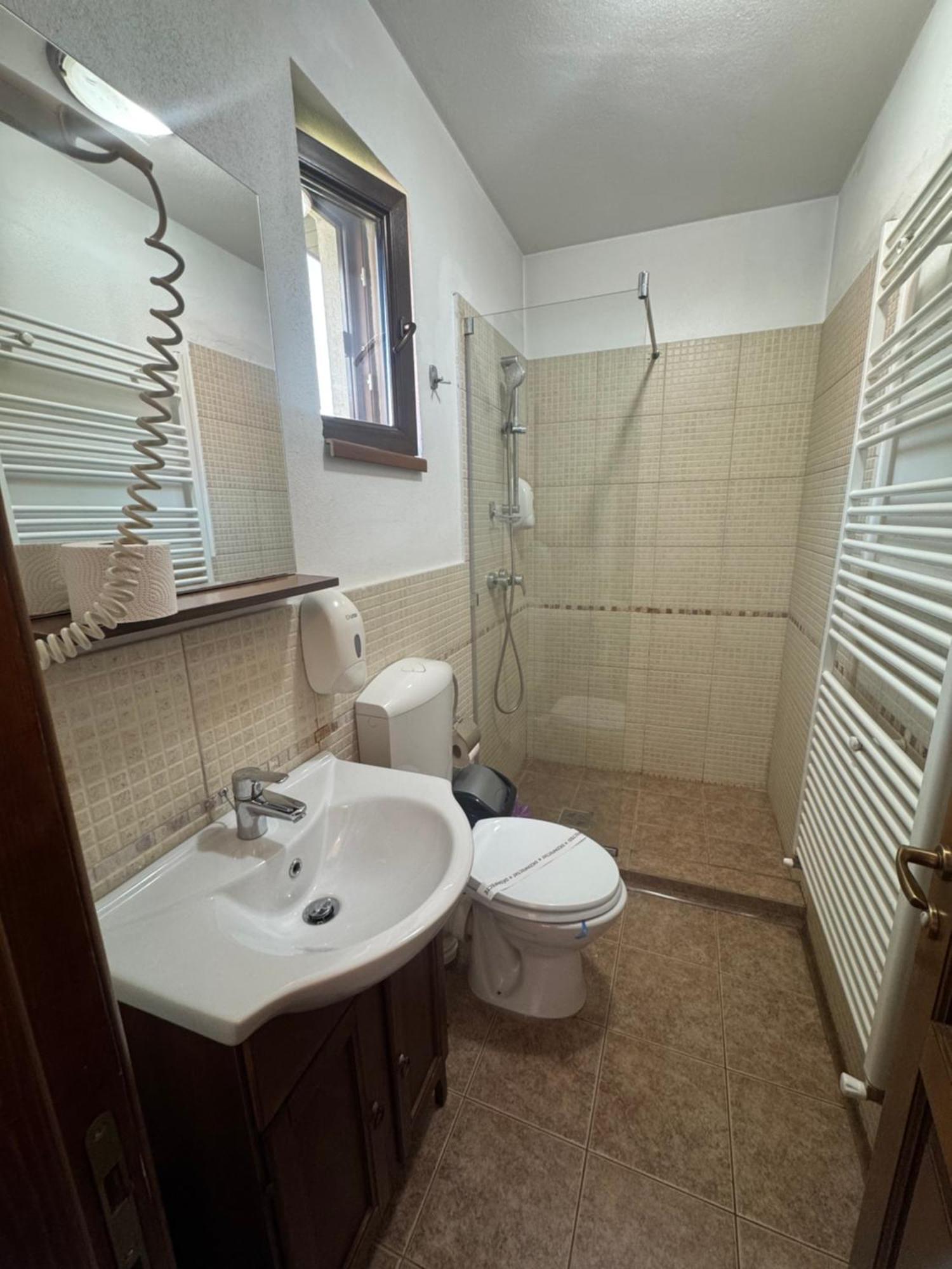 Pensiunea Casa Rica Călimăneşti Exteriör bild